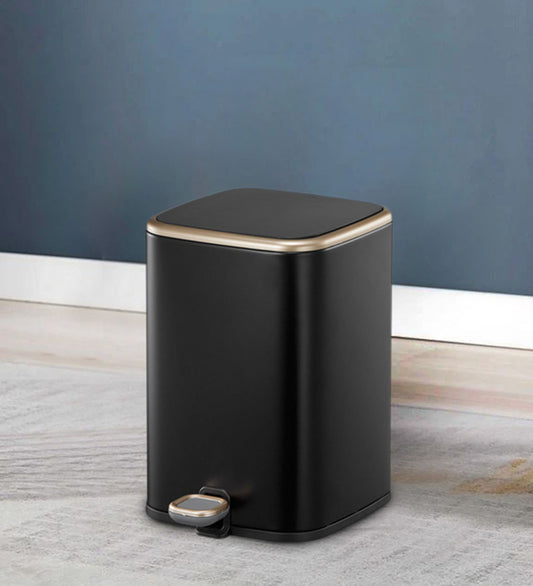 Modern Soft-Close Step Trash Bin – Fingerprint-Resistant, Matte Finish