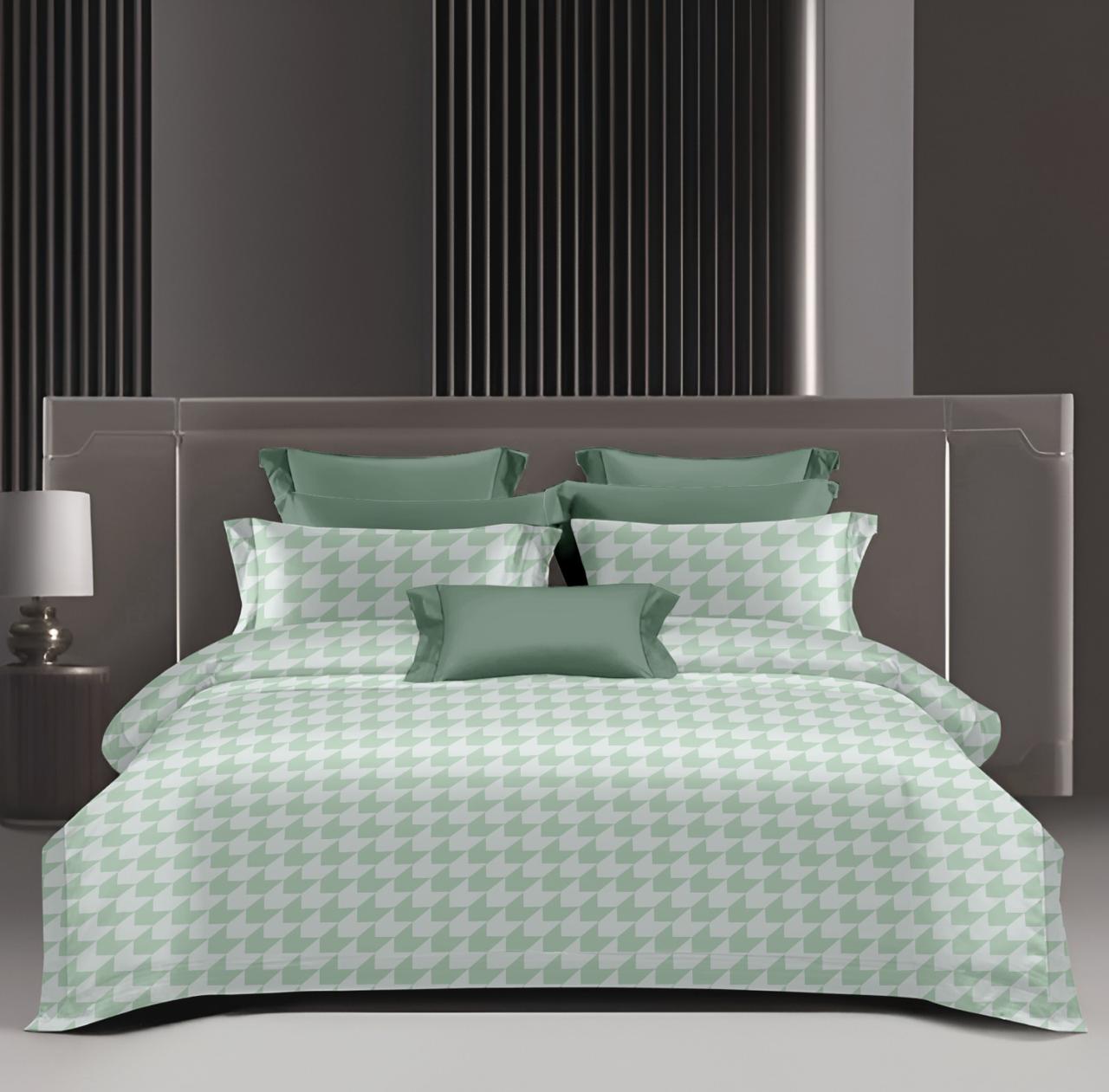 King Size 210 TC Cotton Bedsheet Set with Pillow Covers – Houndstooth Pattern
