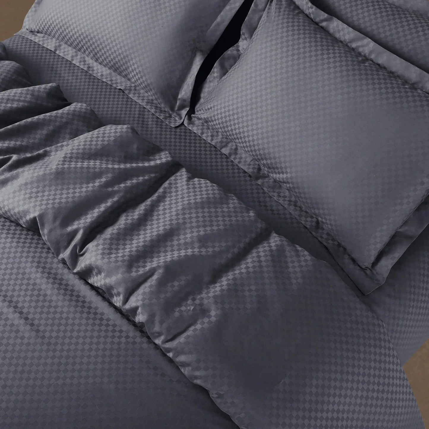 Quilted Printed Bed Cocver Set – Grey & Yellow Botanic King Size 5 Piece Set