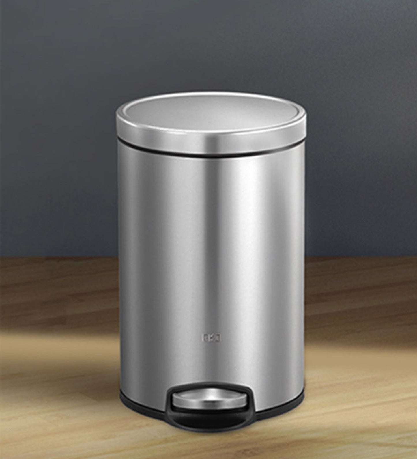 Soft-Close Step Trash Bin – Elegant & Functional Design
