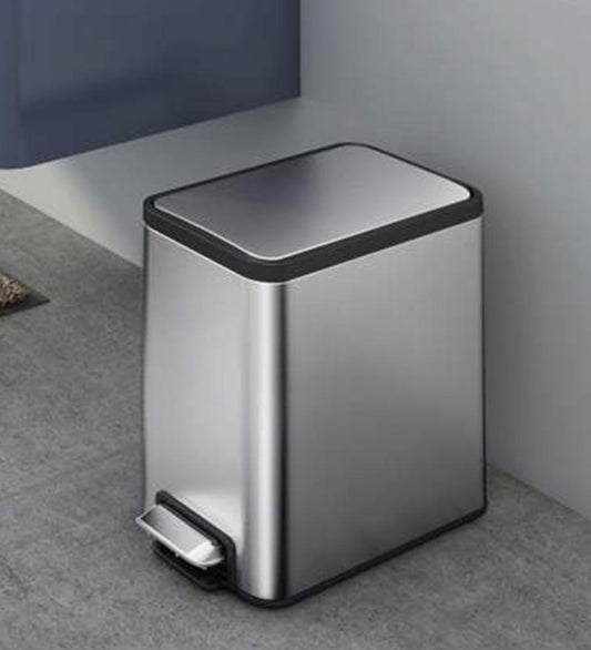 Slim Pedal Bin with Fingerprint-Resistant Coating – Space-Saving & Durable