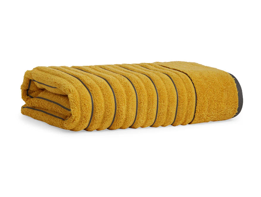 Airy Cotton Towel – Soft & Absorbent