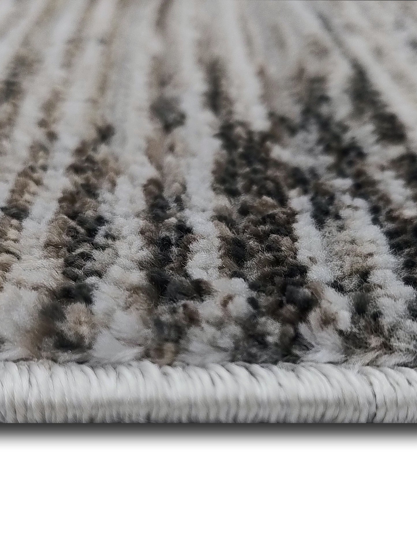 Grey & White Abstract Striped Carpet – Modern Linear Pattern – 2 Sizes