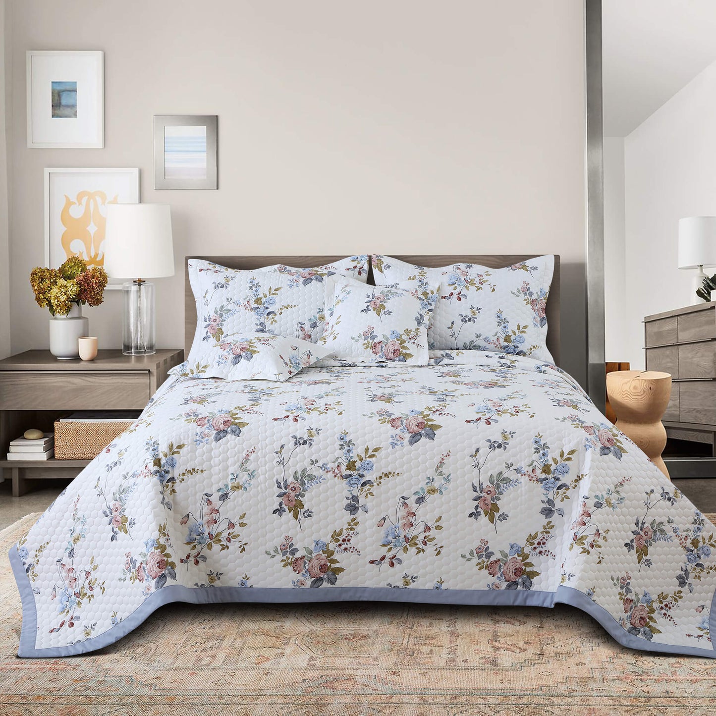 Elegant White Floral King Size 5 Pieces Quilted Cotton Bedcover Set