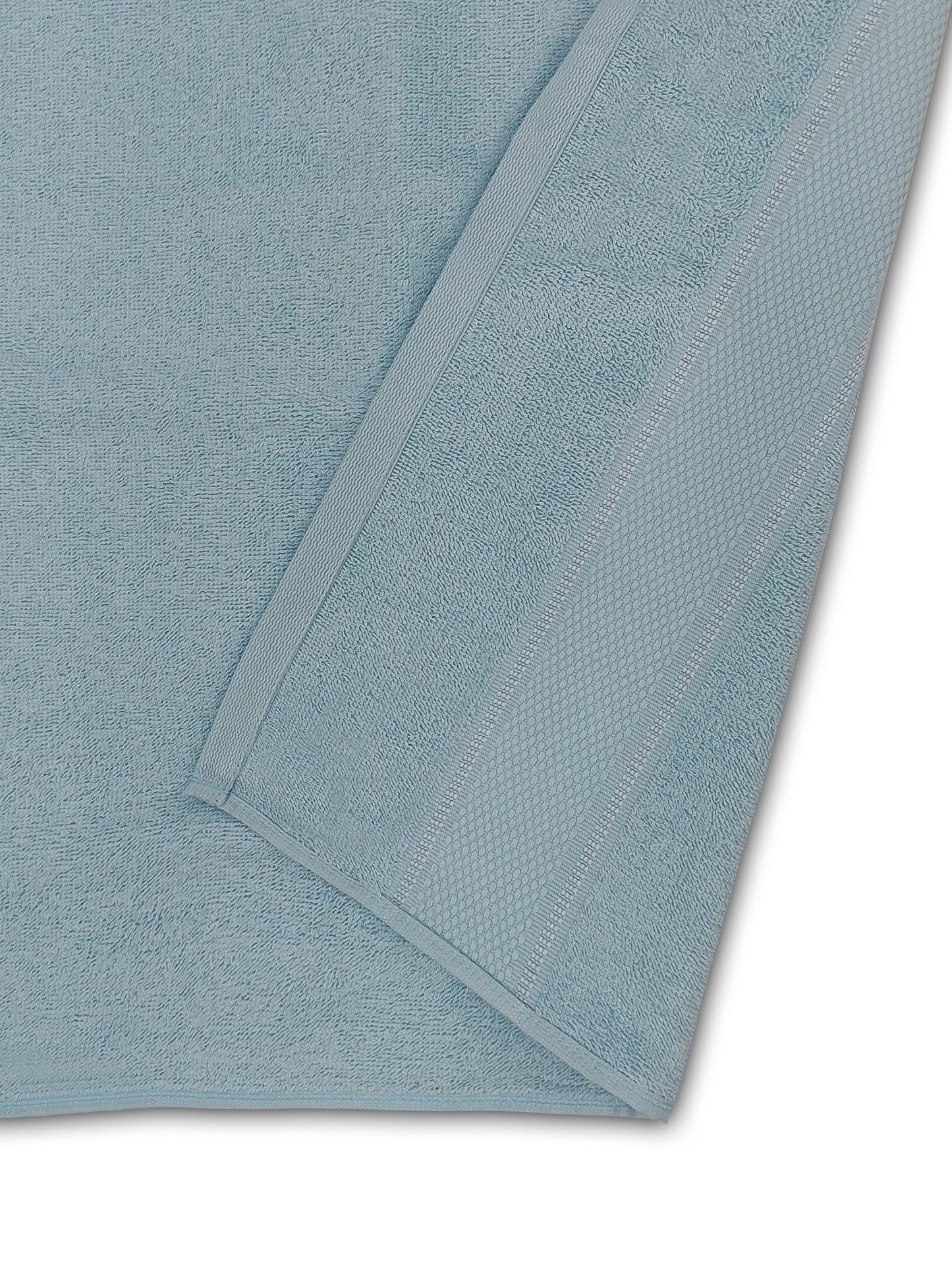 Soft Powder Blue Cotton Bath Towel – Gentle, Plush & Quick-Dry