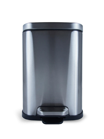 Eco-Friendly Step Trash Bin with Fingerprint-Resistant Finish