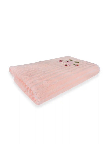 French Lilly Floral Ultra-Soft Bath Towel 