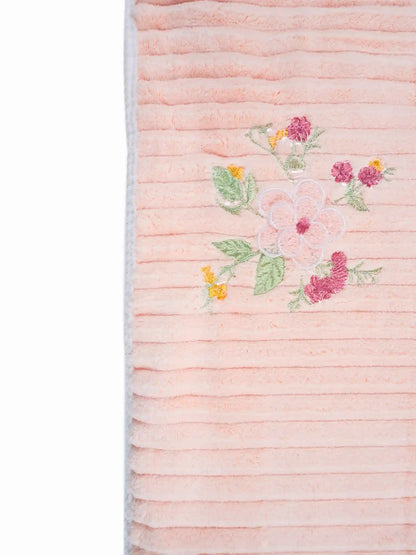 French Lilly Floral Ultra-Soft Bath Towel 