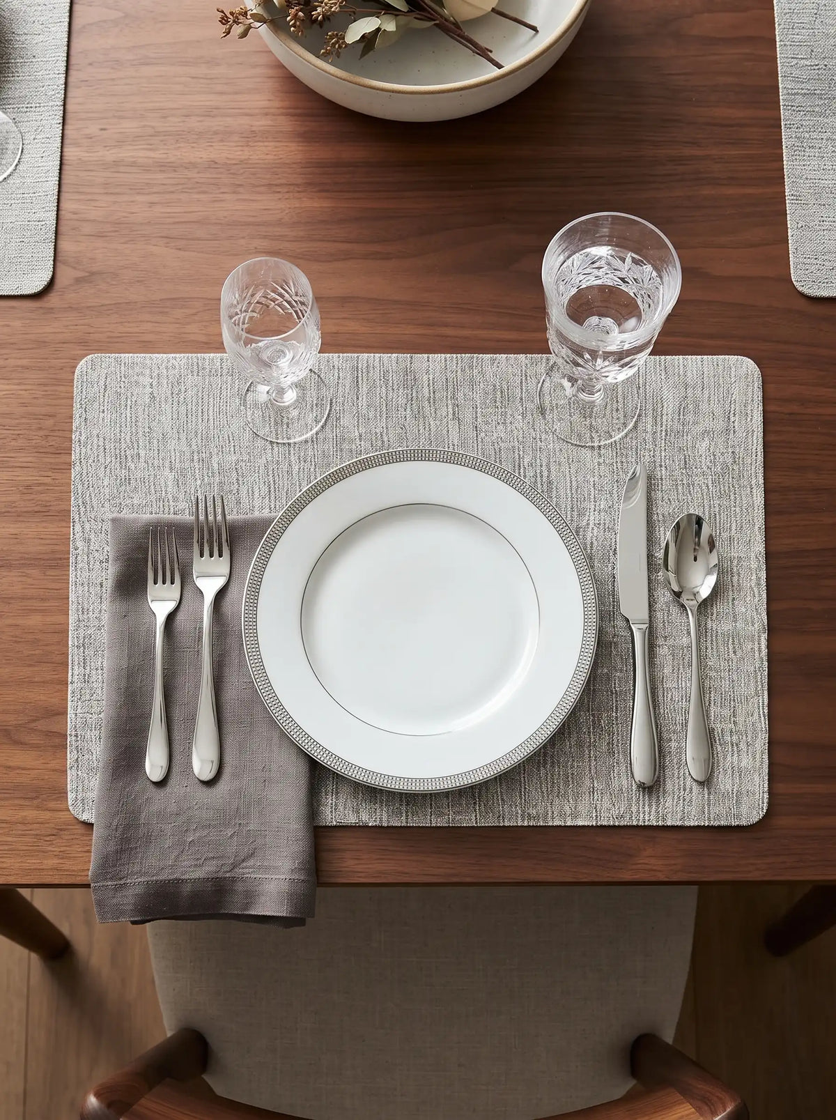Freelance Textured Table Placemats | Pack of 6 Washable Table Mats (30x45 cm)