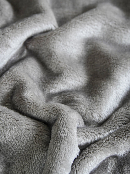 Atoz Home Decor Soft & Fluffy Single Plush Blanket – Light-Reflecting Velvet Fleece Bed Throw.