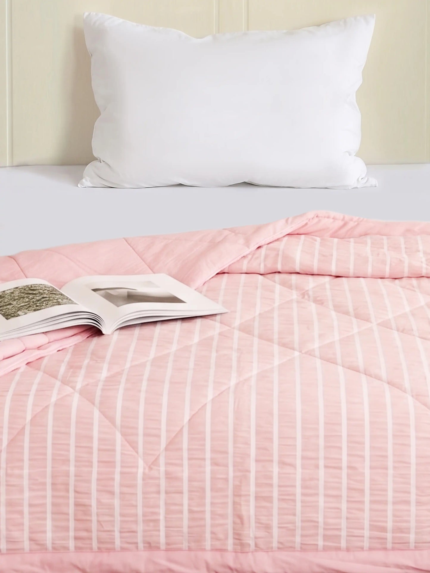 AC Comforter Striped Single with Fiber Filling (150x230 cm) Multiple Colors Available