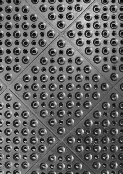 AtoZ Home Decor Heavy-Duty Industrial Hollow Rubber Mat (60x90 cm, Black)