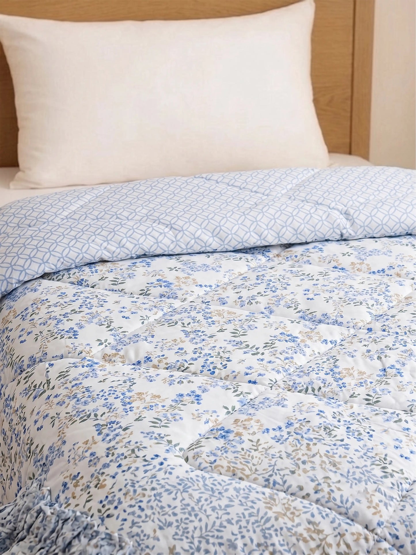 Metropolis Floral Lightweight & Ultra-Soft Single Bed Comforter Cum AC Blanket(60x90 Inch)