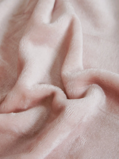 Atoz Home Decor Soft & Fluffy Single Plush Blanket – Light-Reflecting Velvet Fleece Bed Throw.