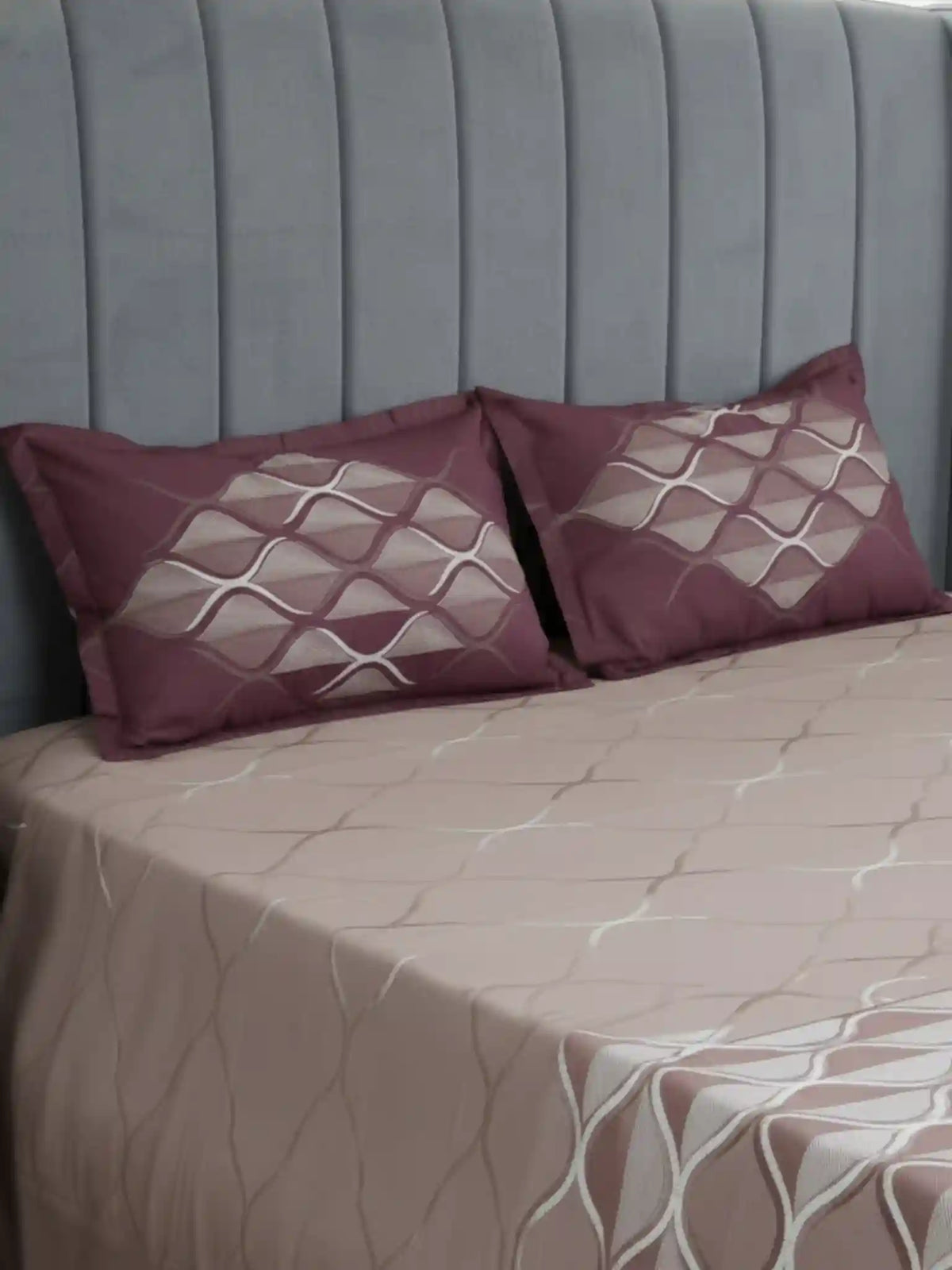 Soft Feel, Ogee Pattern King Bed Sheet Set with 2 Pillow Cases – 100% Cotton (300 TC)