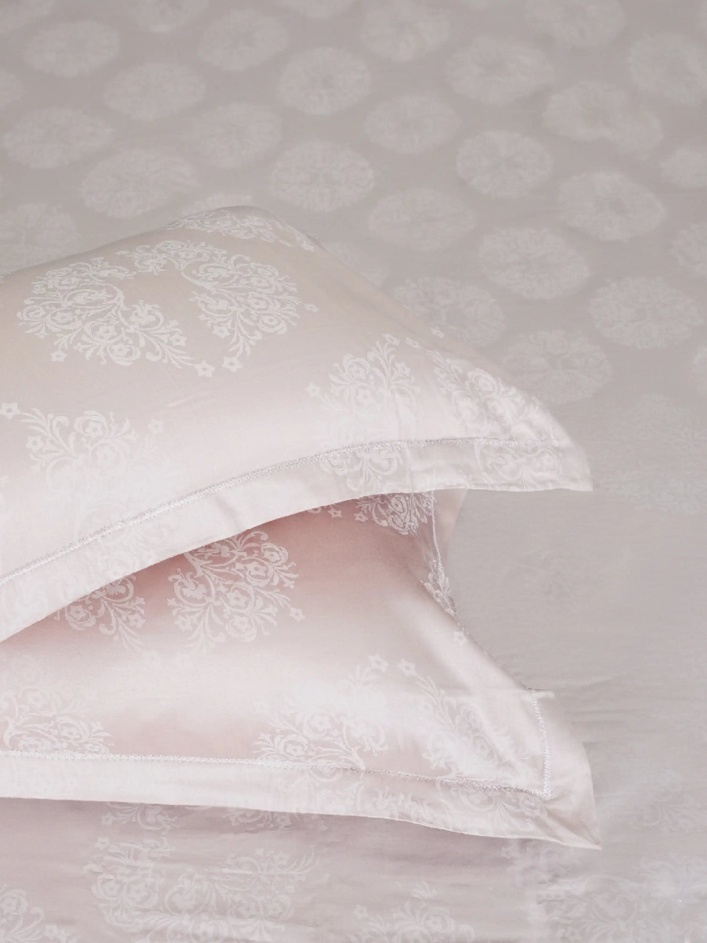 Soft Feel, Elegant Damask Floral King Bed Sheet Set – 100% Cotton (300 TC)
