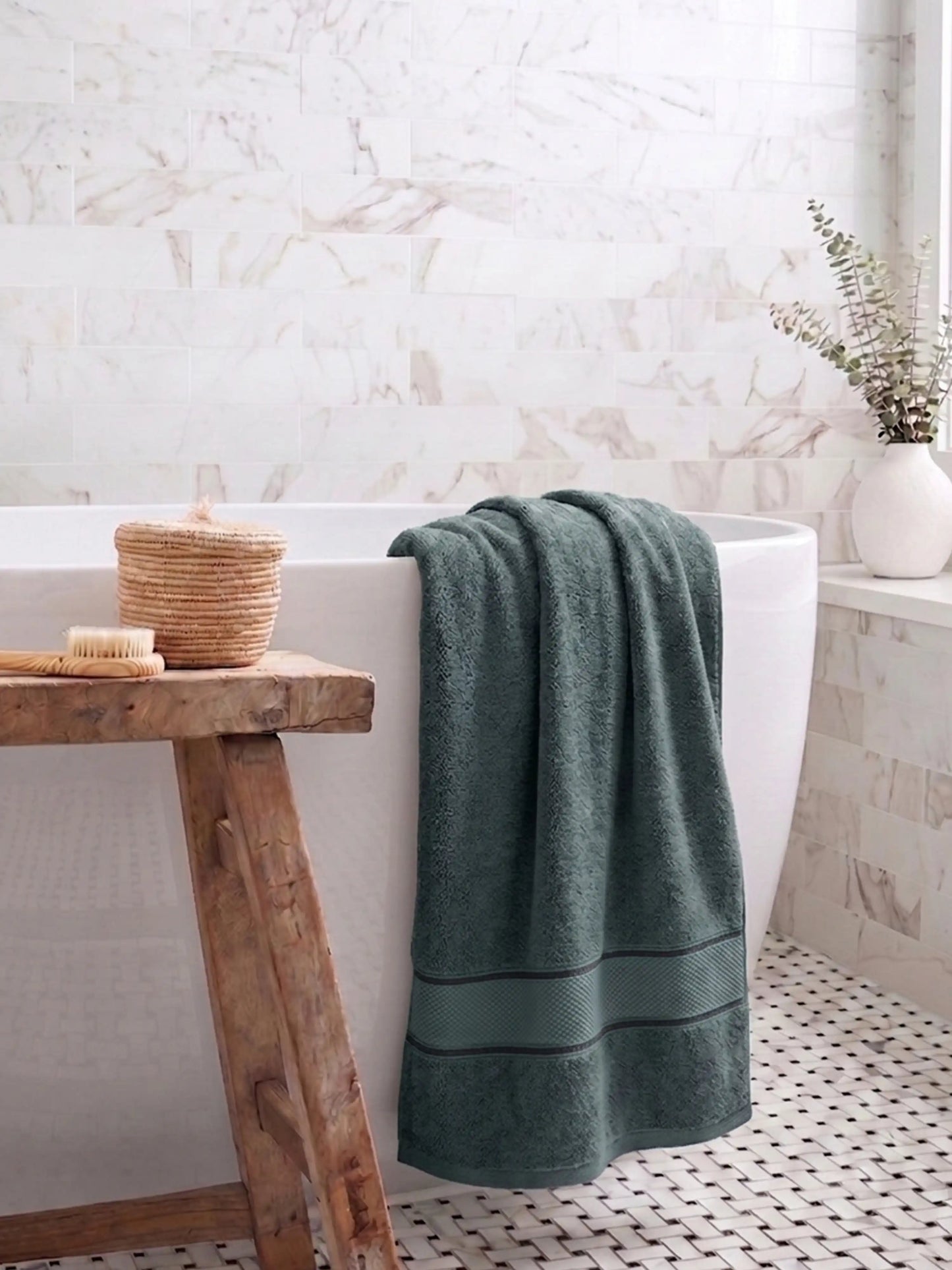 AtoZ Home Decor Bamboo Bath Towel | Highly Absorbent (75 x 150 CM)