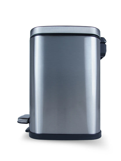 Eco-Friendly Step Trash Bin with Fingerprint-Resistant Finish
