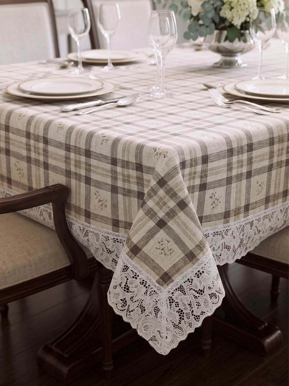 Freelance Tuscany Flannel-Backed Center Table Cloth | Wipe Clean