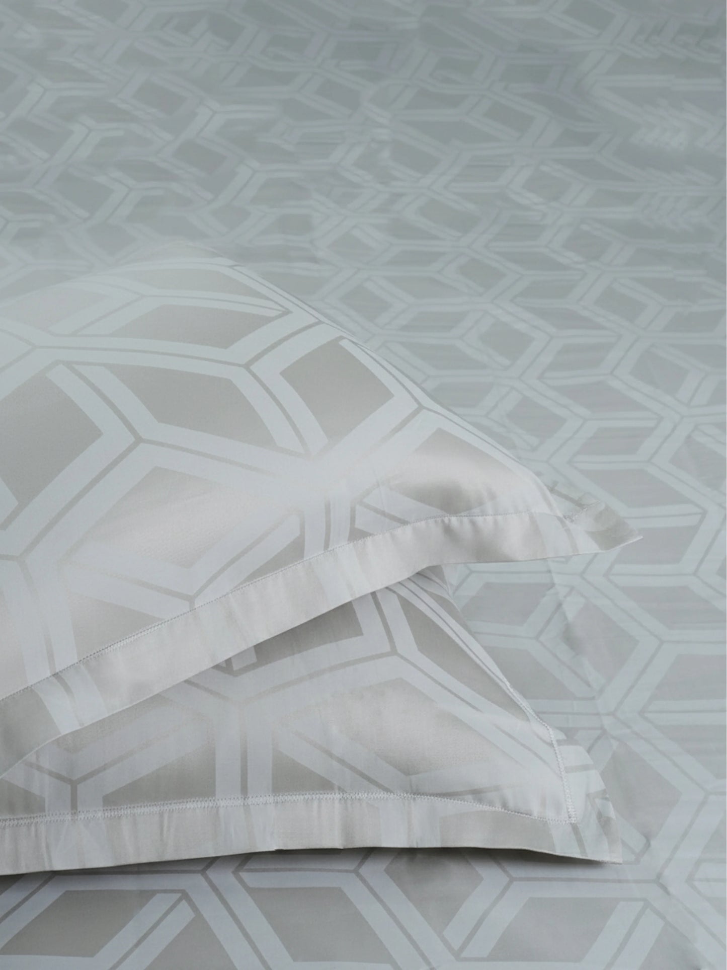 Soft Feel, Modern Geometric King Bed Sheet Set – 100% Cotton (300 TC)