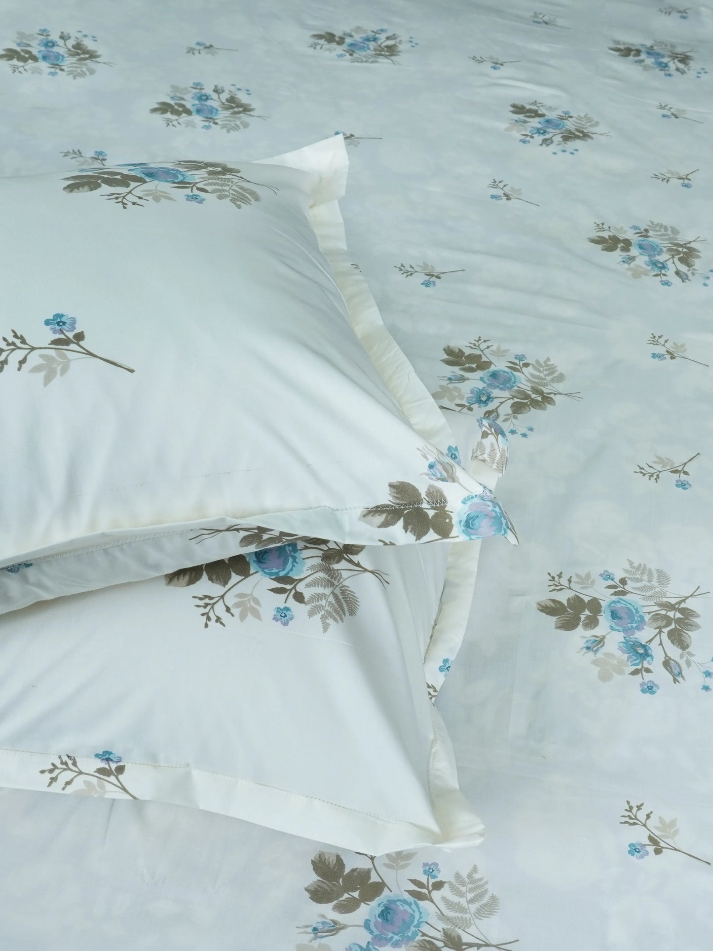Soft Feel Blue Floral Vine Cotton Double Bedsheet Set