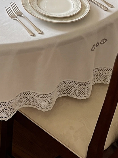 AtoZ Home Decor Embroidered Motif Round Dining Table Cover | White/Brown 72"
