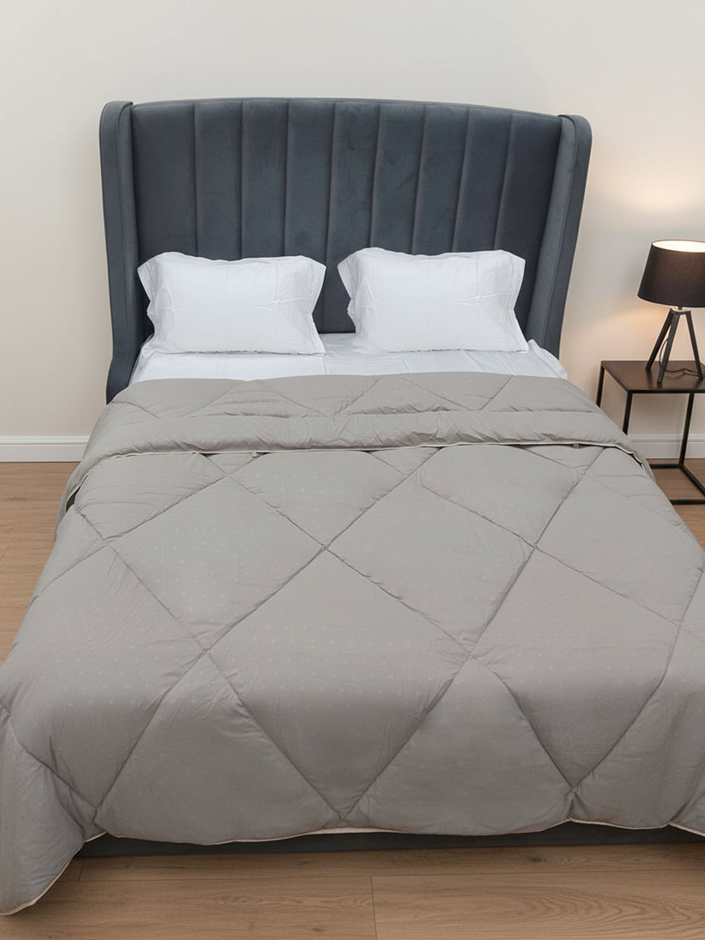 Star Collection Reversible Double Bed Comforter (230x275 cm)