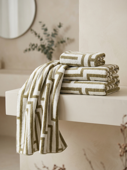 Stylla Moss 4-Piece Geometric Towel Set – Super Absorbent & Easy Dry