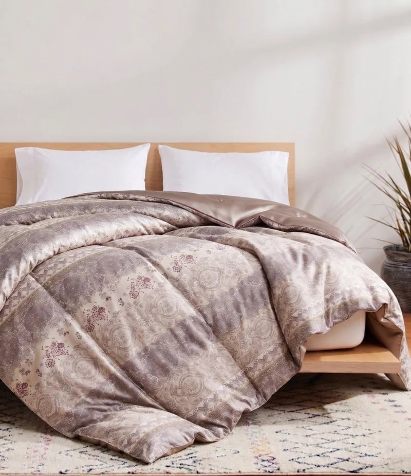 Stylla Mulberry Silk Double Bed AC Comforter (220 cm × 240 cm) – Ultra-Soft Reversible Summer Quilt
