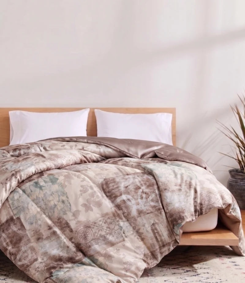 Stylla Mulberry Silk Double Bed AC Comforter (220 cm × 240 cm) – Ultra-Soft Reversible Summer Quilt