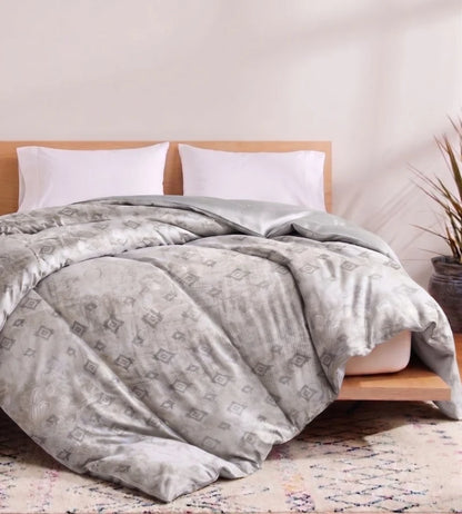Stylla Mulberry Silk Double Bed AC Comforter (220 cm × 240 cm) – Ultra-Soft Reversible Summer Quilt