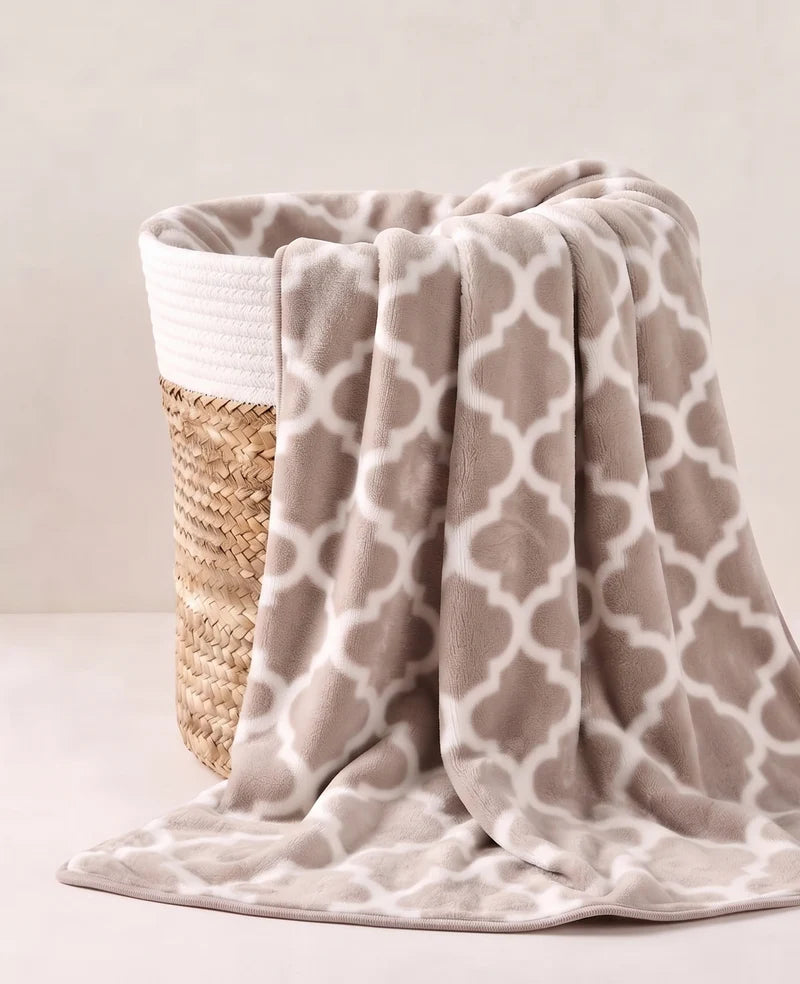 Stylla Kepri Patterned Bath Towel (70 x 150 cm) – Super Absorbent & Easy Dry Boxed Bath Towel