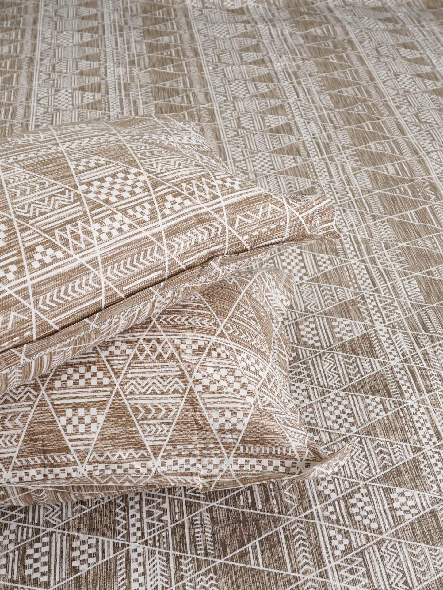 Soft Feel Brown Geometric Cotton King Bedsheet Set