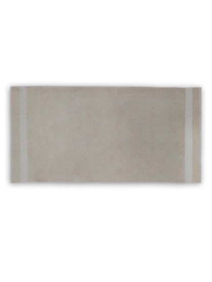Soft Taupe Cotton Bath Towel – Plush, Absorbent & Quick-Dry Comfort
