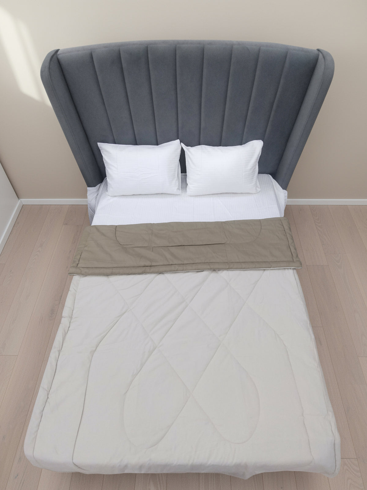 Bellagio Reversible Microfiber Comforter | Beige AC Blanket