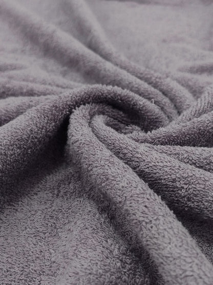 Soft Grey Cotton Bath Towel – Elegant, Plush & Quick-Dry