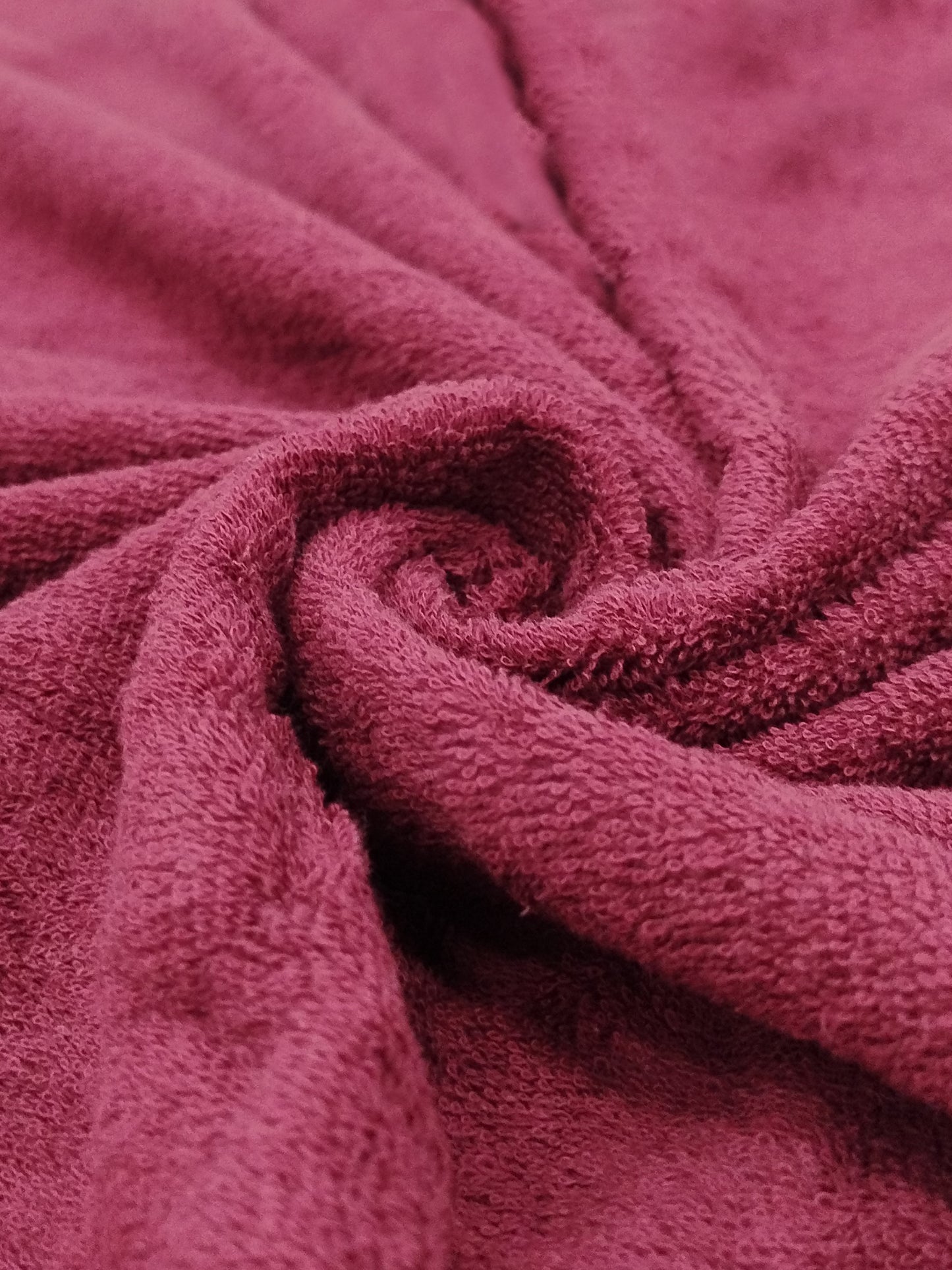 Soft Cabernet Cotton Bath Towel – Rich Colour, Plush & Quick-Dry