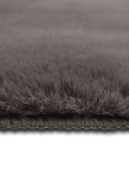 Charcoal Grey Faux Fur Shaggy Carpet – Ultra Soft Plush Texture – 2 Sizes