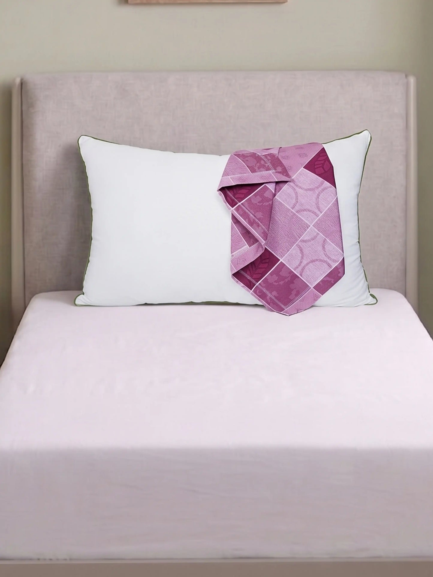 AtoZ Home Decor Cotton Pillow & Checkerd Pillow Cover Combo Set