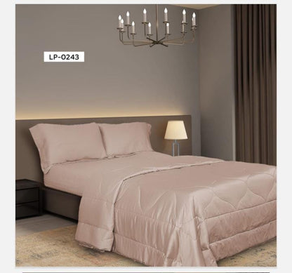 Premium Microfiber Comforter – Soft, Durable & Heat Insulated