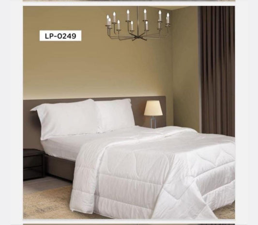 Premium Microfiber Comforter – Soft, Durable & Heat Insulated