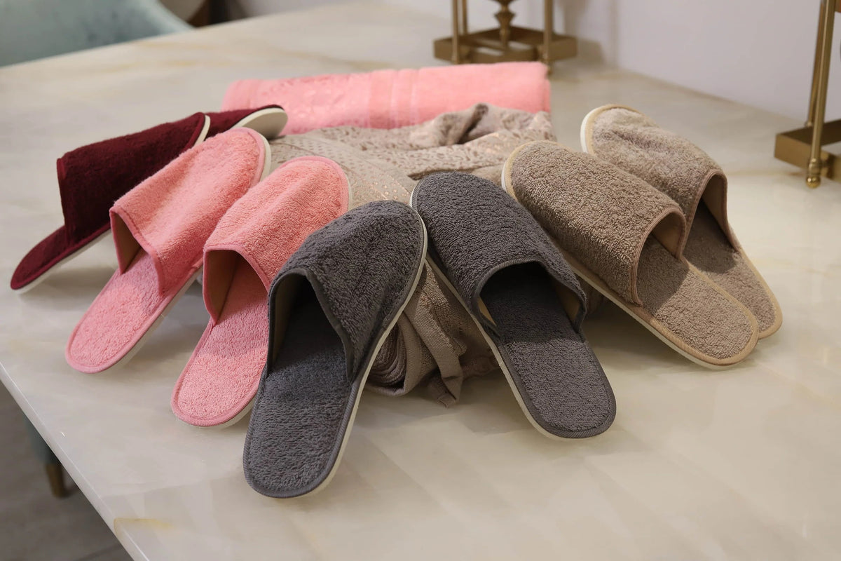 Metropolis Luxury 100% Cotton Couple Bathrobe Set with Slippers